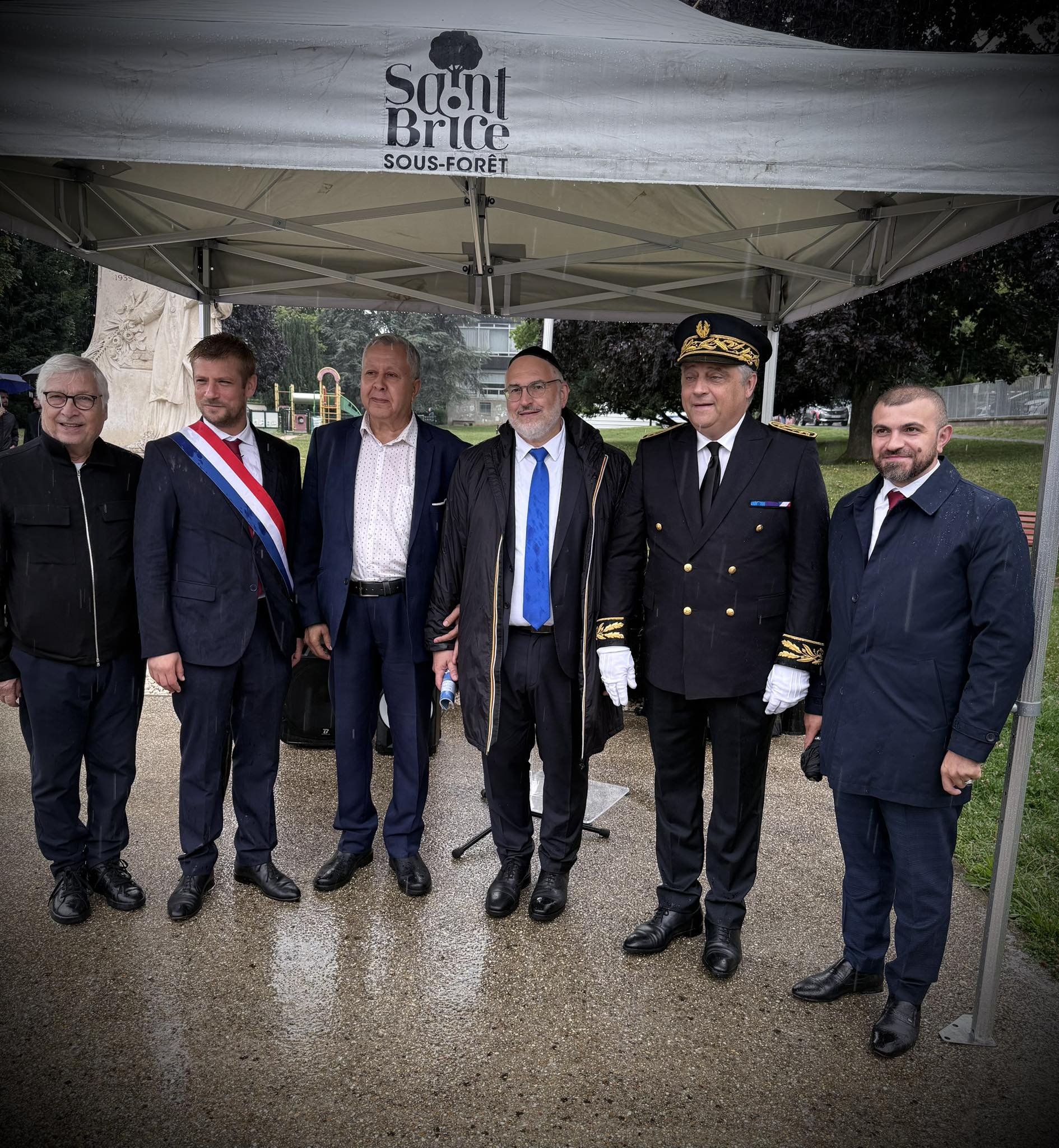 Hommage Républicain aux Victimes des Crimes Racistes et Antisémites