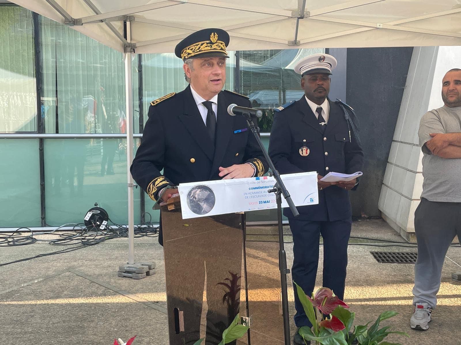 Sarcelles’in Teşekkürle Uğurladığı Bir Kamu Görevlisi